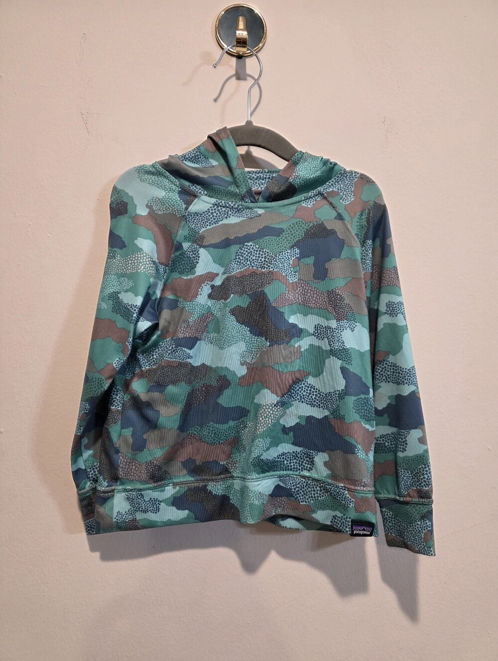 Patagonia Baby Toddler Capilene Cool Daily Sun Hoodie Camo Size 3T